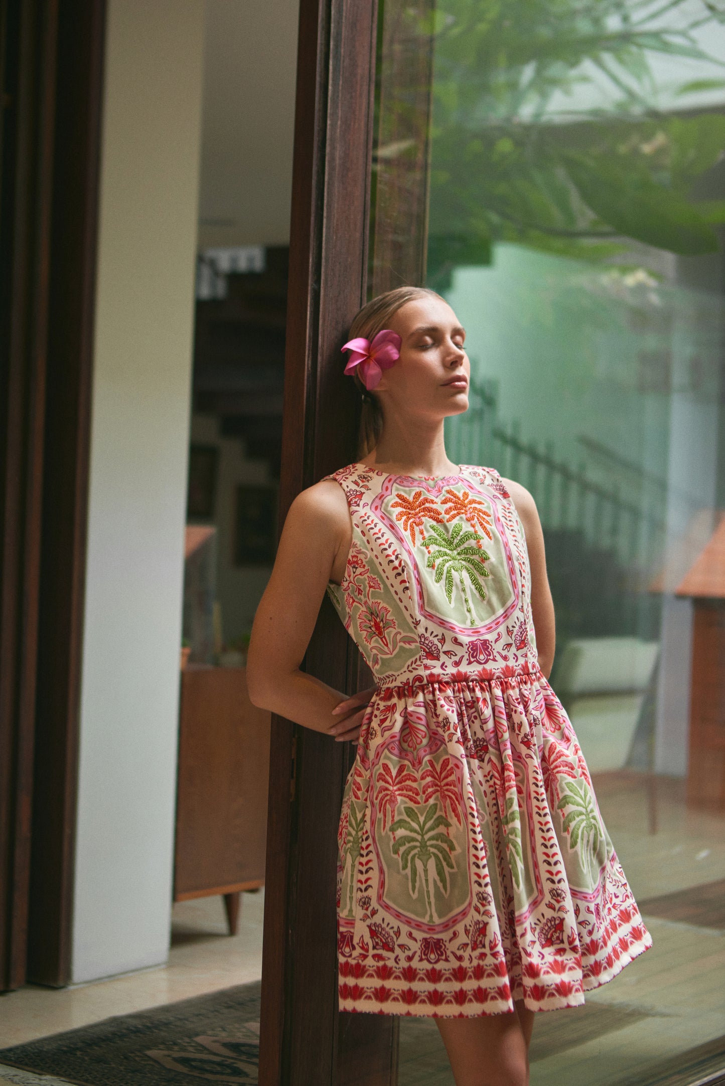 VESTIDO CORTO