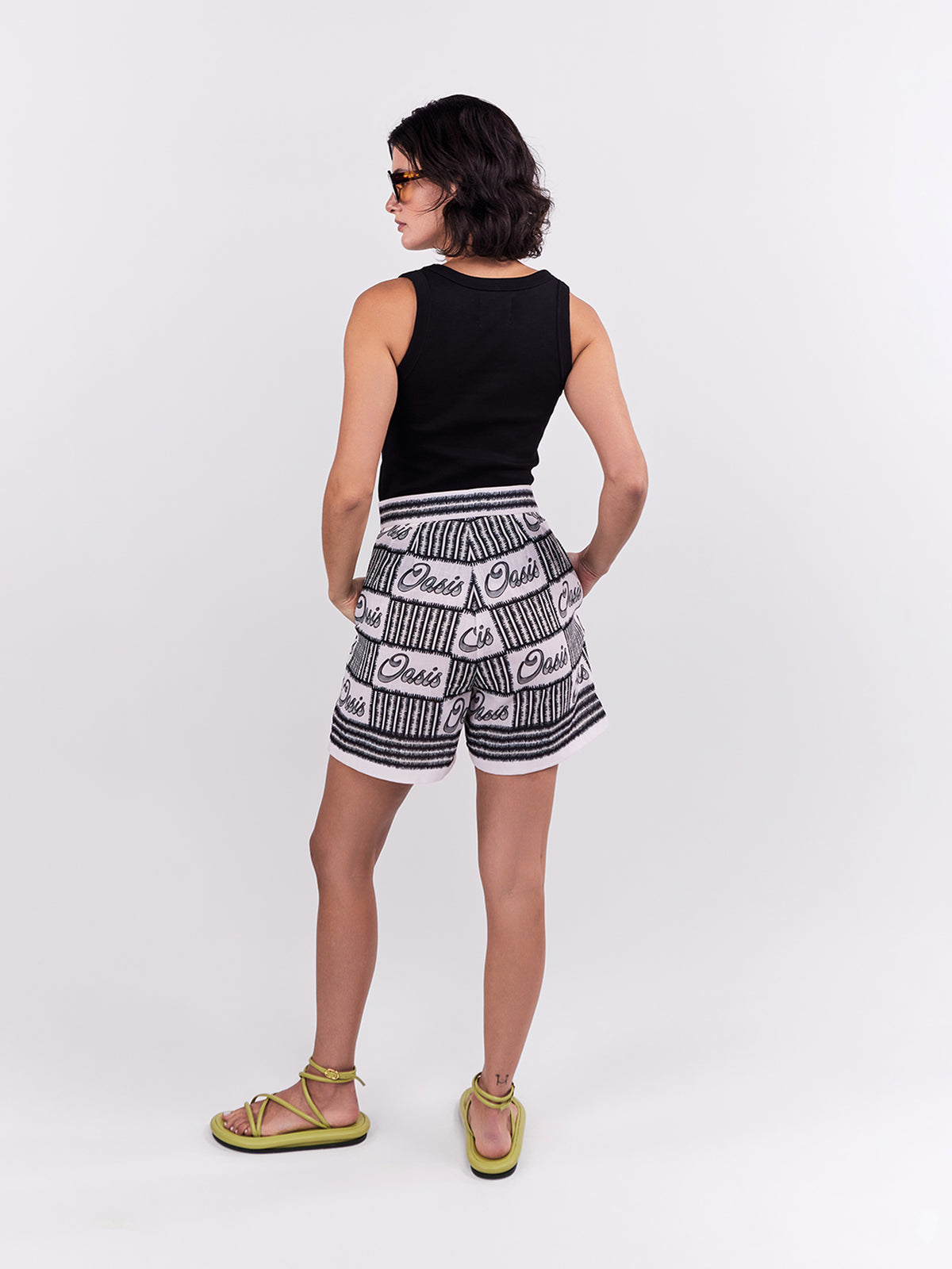 SHORT OASIS BROCHE