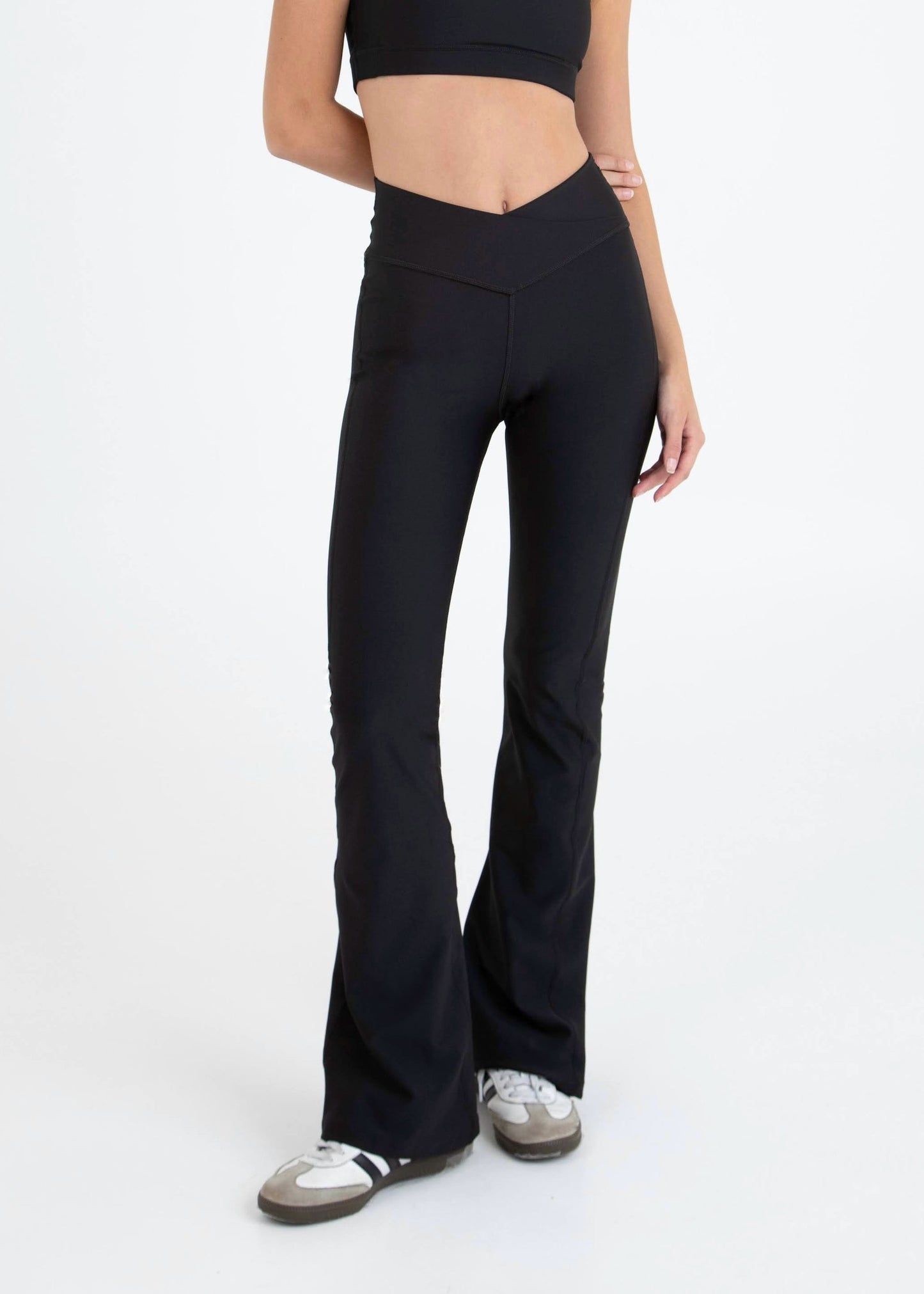 LEGGING CROSSED FLARE