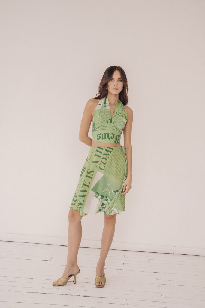 GREEN NEWS HALTER TOP