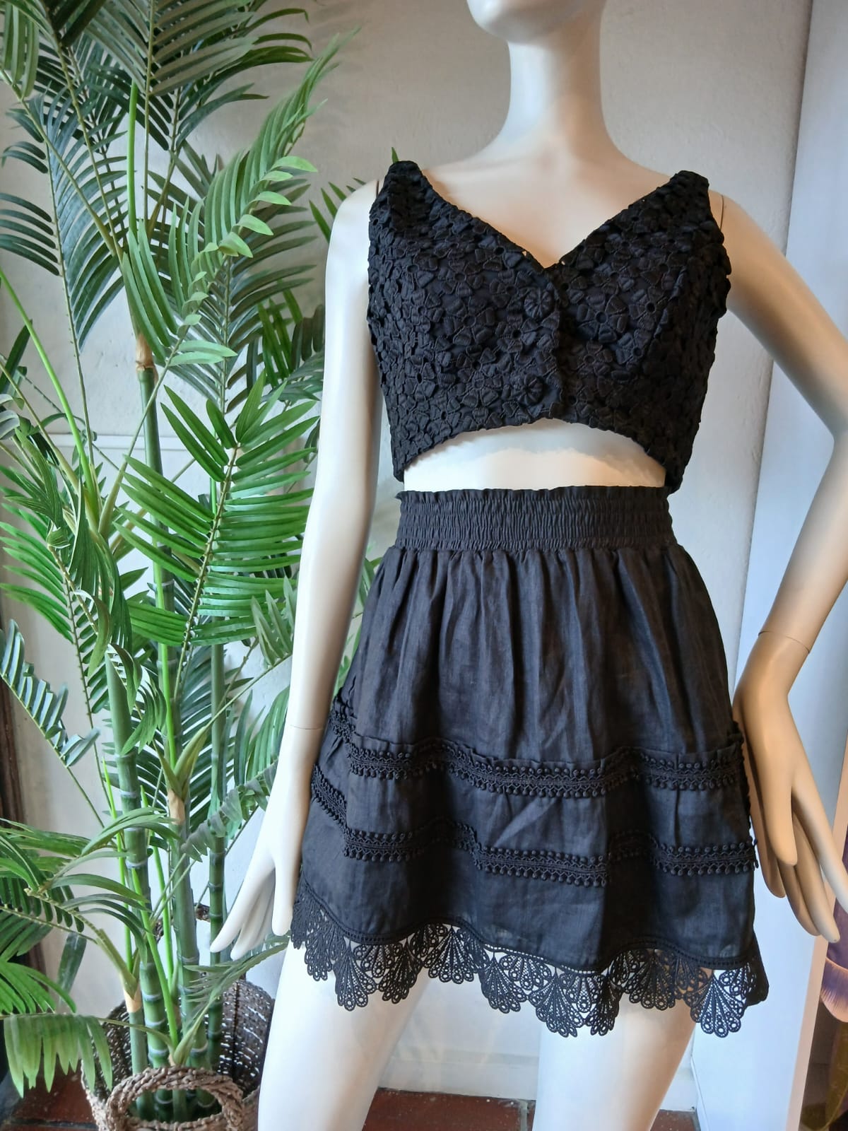 IONA TOP