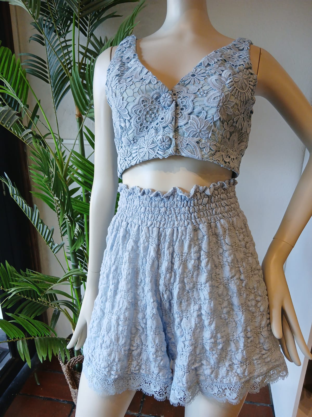 IONA TOP