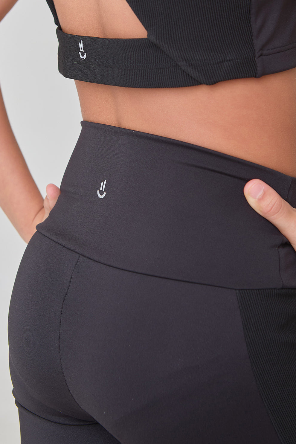 DARK TRUFFLE SHORT