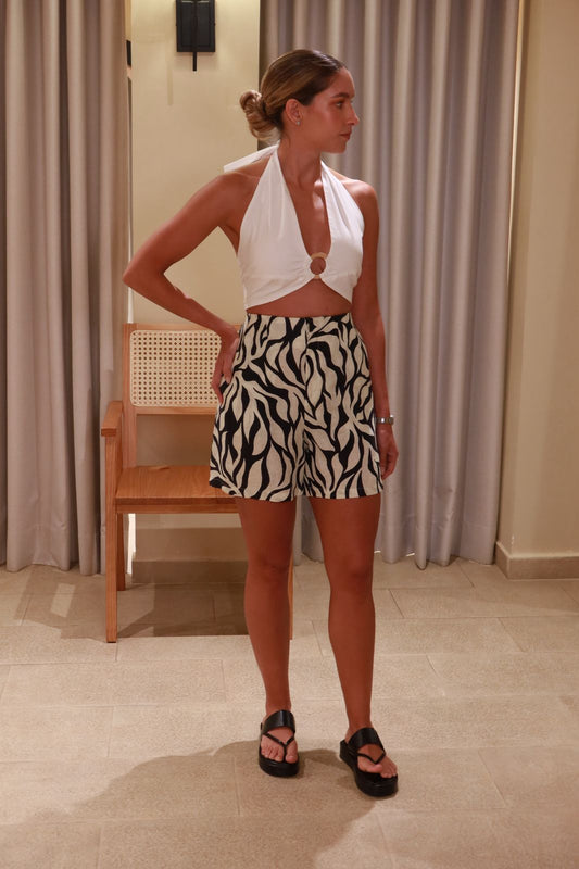 SHORT HOJAS NEGRO BLANCO